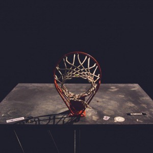 足彩网体育公司：李铁跨界解说英超掀起波澜，球迷忧心矛盾加剧坦言失望